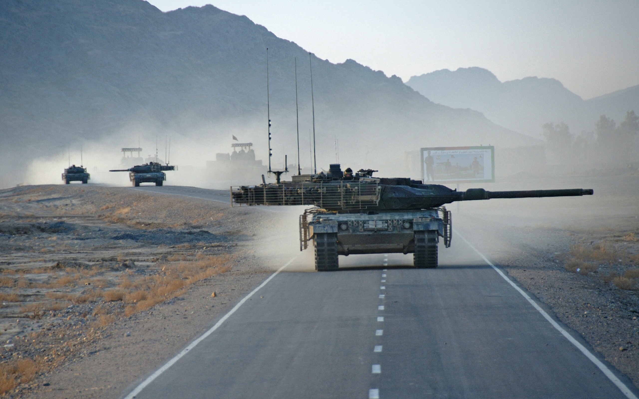 2560x1600-4580908-tank-leopard-2-vehicle-military.jpg